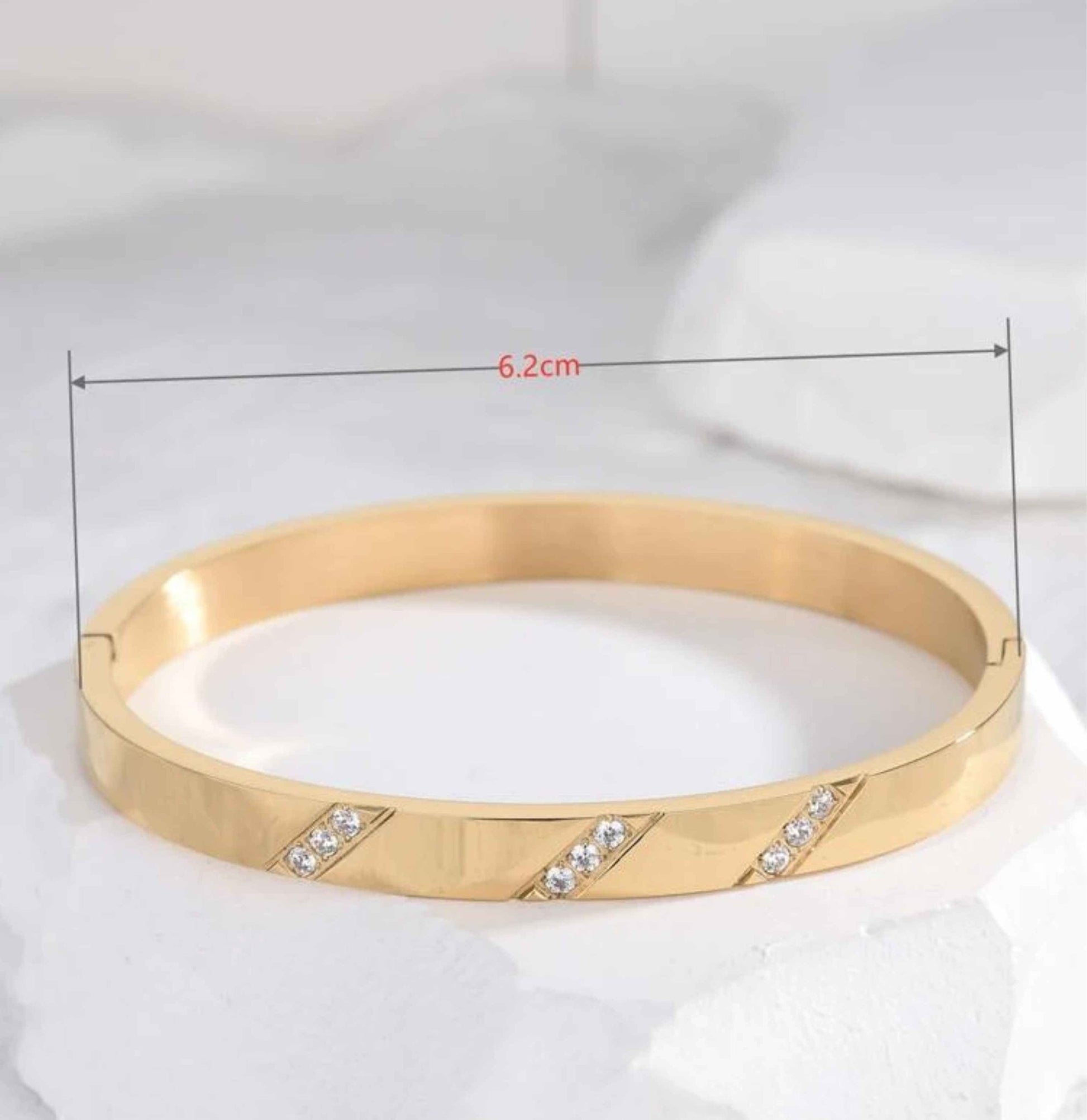 Dainty Gold plated bracelet - Ribbon of summer