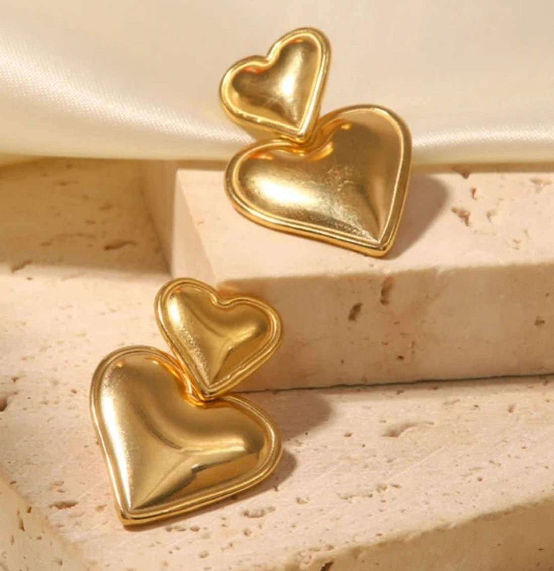 Dainty heart earrings for women - Ribbon of summer