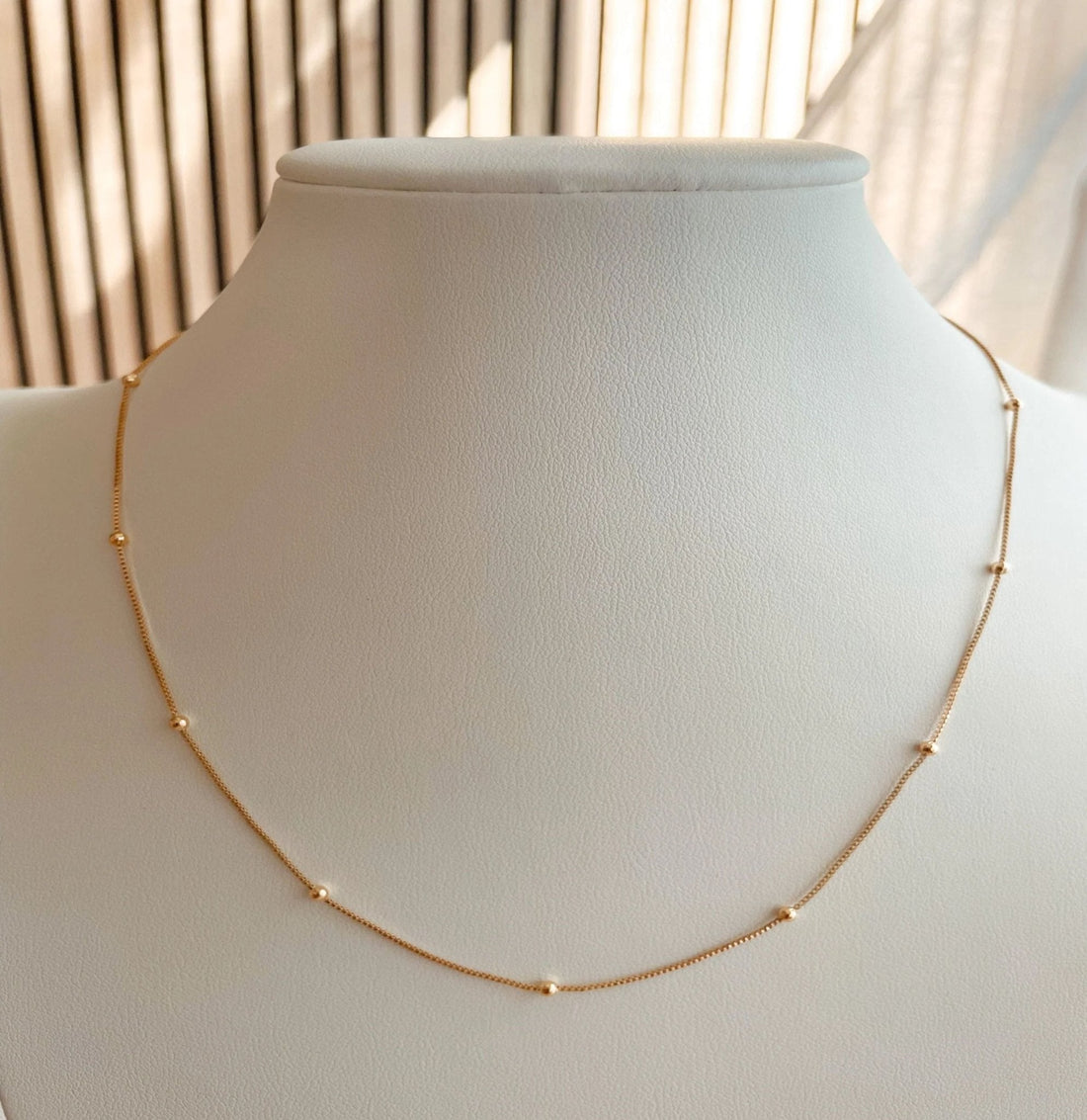 Dainty minimal beaded necklace - Ribbon of summer